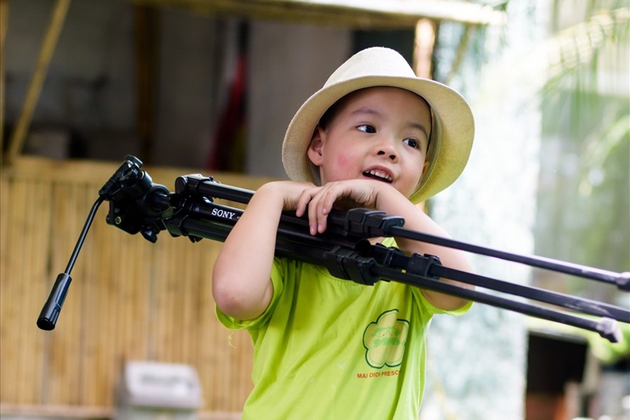 Mục tiêu đến năm 2030 của Chính phủ là đưa tỉ số giới tính khi sinh về mức cân bằng tự nhiên, phấn đấu duy trì cơ cấu tuổi ở mức hợp lý. Tỉ số giới tính khi sinh dưới 109 bé trai/100 bé gái (ảnh minh họa). Ảnh: Thanh Tùng