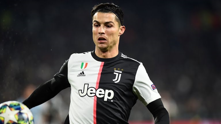Ronaldo không có được thể lực tốt nhất. Ảnh: Reuters.