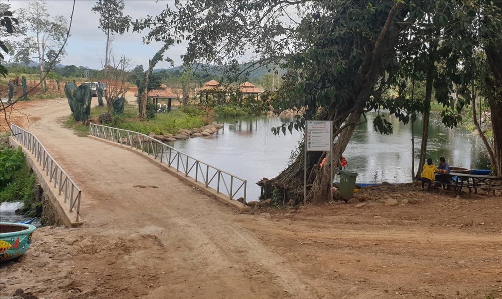 Theo tìm hiểu, Công ty CP Đầu tư Xây dựng Liên Thành Đắk Nông là chủ đầu tư được tỉnh Đắk Nông lựa chọn để thực hiện dự án “Khu du lịch - Di tích lịch sử văn hóa thắng cảnh cụm DraySaps - Gia Long“.Ảnh: HL