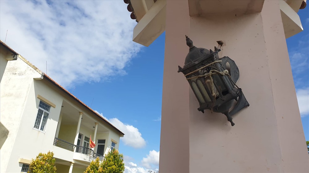Hiện chỉ còn khu khánh tiết là có thể đón du khách tham quan, nhưng có rất ít thông tin về lịch sử di tích và cũng không có hướng dẫn viên để giới thiệu với du khách. Điều đáng buồn là khu khánh tiết không được duy tu thường xuyên; đường vào khu di tích cảnh quan nhếch nhác, rác thải bừa bãi…