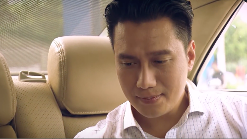 Mai Hồng Vũ khéo léo trong việc “gió chiều nào che chiều đấy“. Ảnh: CMH.