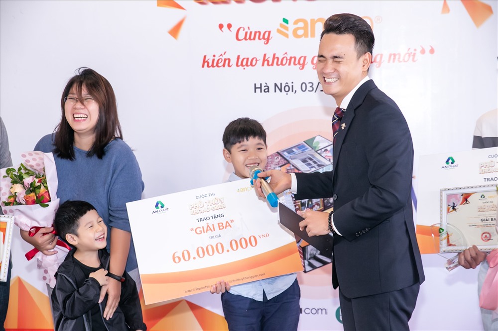 Thí sinh 9 tuổi giành giiar