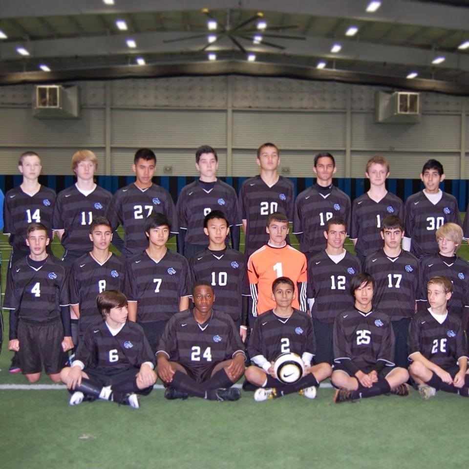 Steven Dang (số 27) trong màu áo đại học Mary Hardin-Baylor. Ảnh: Mary Hardin-Baylor