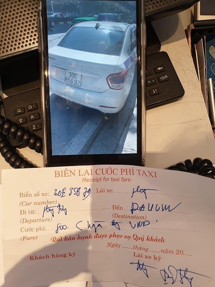 Biển số taxi và biên lai ghi thông tin không đúng sự thật.