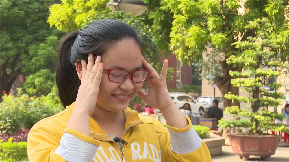Trương Thị Thúy Nga “hoang mang” khi được hỏi về xác suất thống kê.