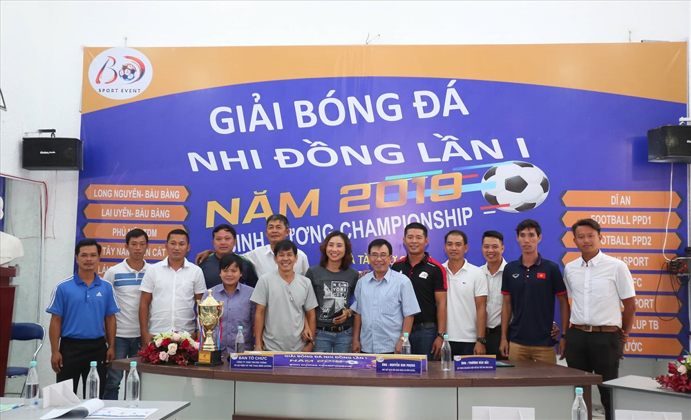 Giải quy tụ 16 đội tham gia và diễn ra trong vòng 1 tuần để chọn ra nhà vô địch. Ảnh: T.H