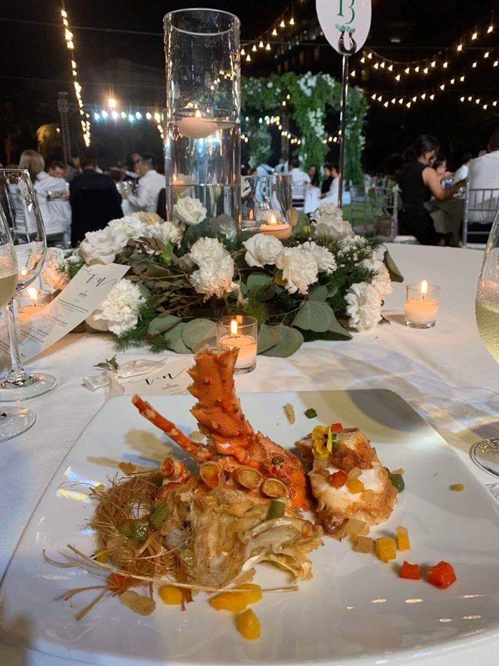 Thực đơn trong đám cưới của cặp đôi. Ảnh: YAN.