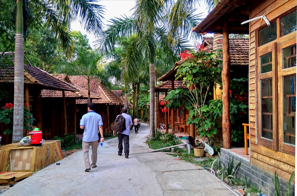 Mt g¨®c Khu Resort Nam Phng. nh: TM