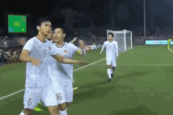U22 Việt Nam vs U22 Indonesia: Văn Hậu đánh đầu dũng mãnh mở tỉ số