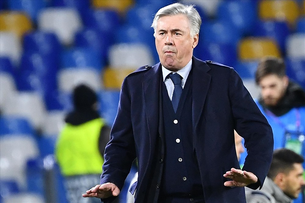 Ancelotti mất việc ngay sau khi đội nhà thắng đậm Genk và lọt vào vòng loại trực tiếp Champions League. Ảnh: Getty.