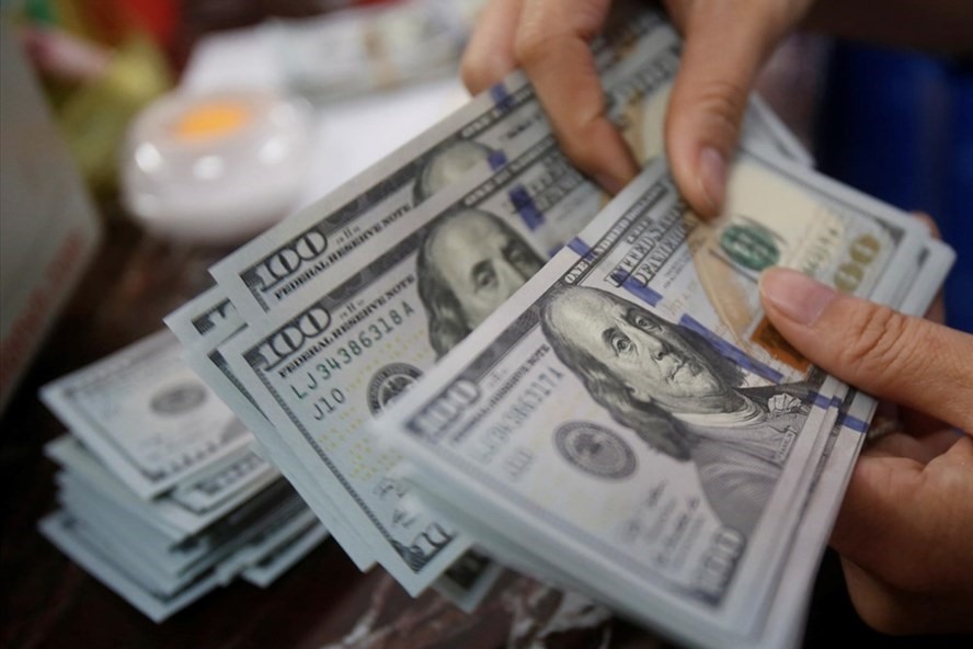 Tỷ giá ngoại tệ 11.12: Giá USD chợ đen giảm nhiệt. Ảnh TL
