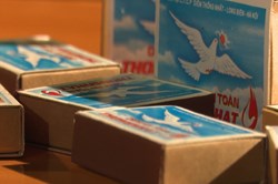 Giải mã biểu tượng cánh chim trắng trên Diêm Thống Nhất sắp bị "khai tử"
