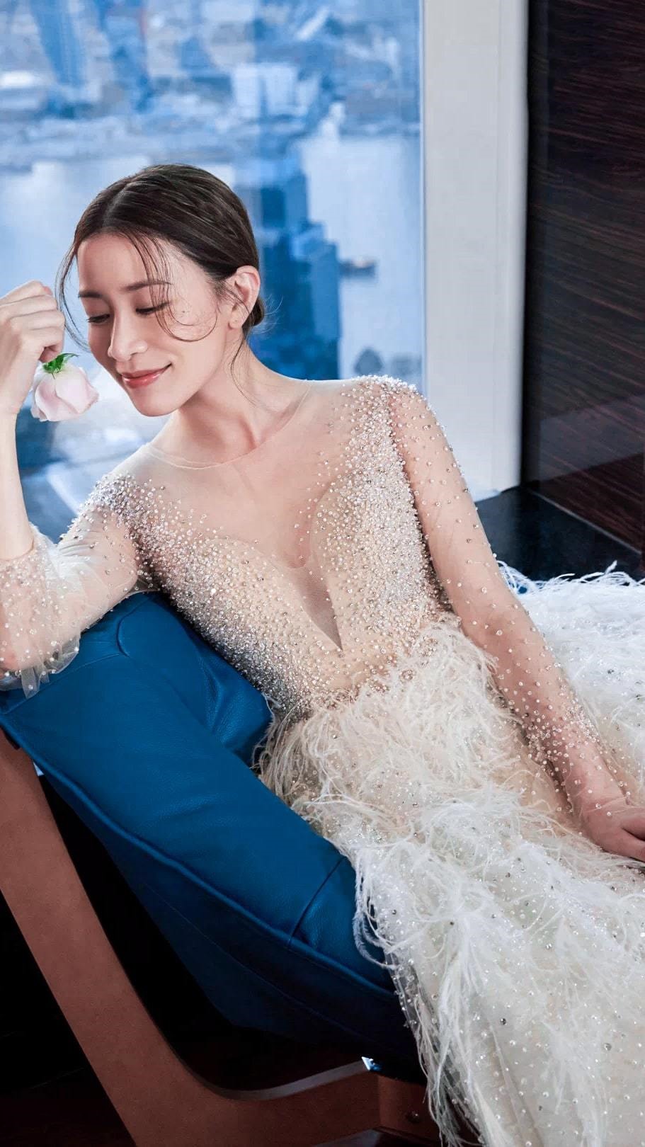 Nữ diễn viên được khen trẻ đẹp so với tuổi. Ảnh: Weibo