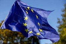 EU lại gia hạn trừng phạt kinh tế Nga
