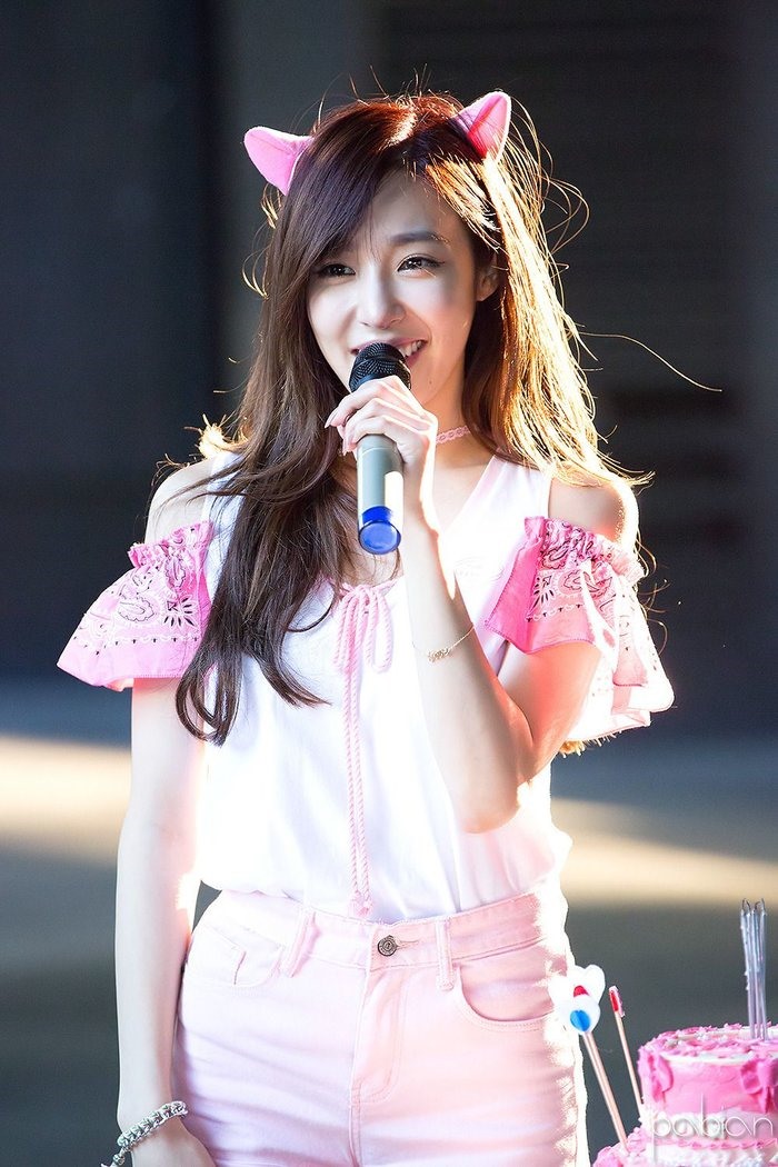 Tiffany là tín đồ yêu thích màu hồng. Ảnh: T.L