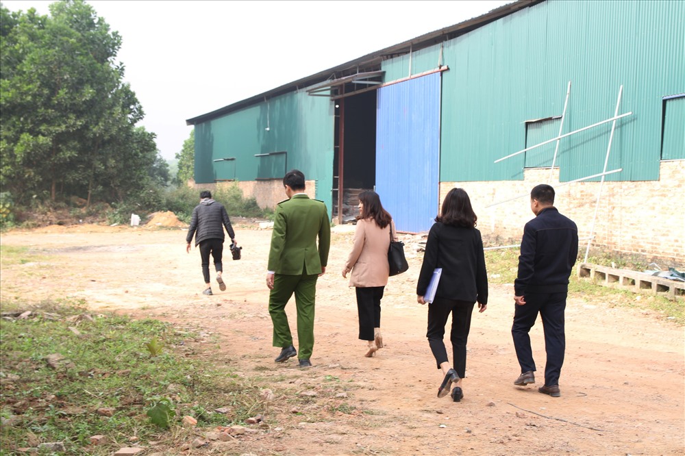 Tại đây, đoàn đã kiểm tra việc chấp hành pháp luật về vấn đề bảo vệ môi trường.