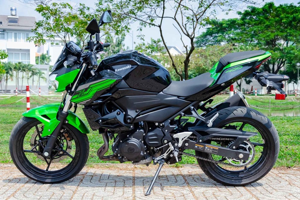 Kawasaki Z400. Ảnh ST.