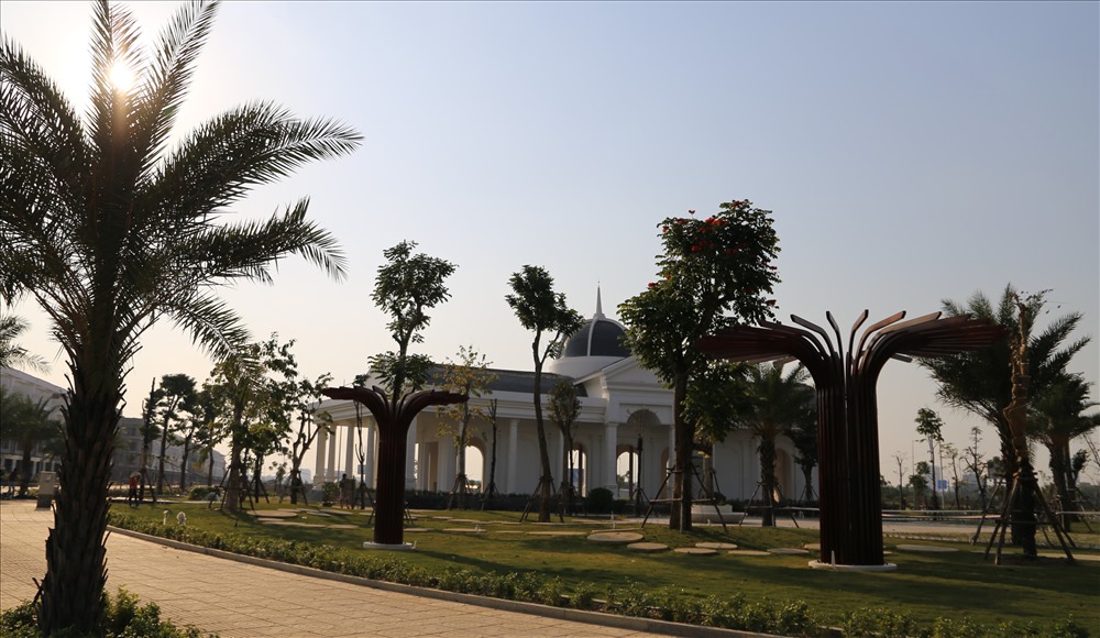 Cảnh quan và tiện ích đang được hoàn thiện tại Him Lam Green Park