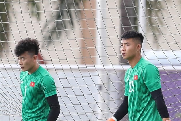 Bùi Tiến Dũng mất vị trí chính thức vào tay Văn Toản trong màu áo U22 Việt Nam tại SEA Games 30.Ảnh: Hoài Thu