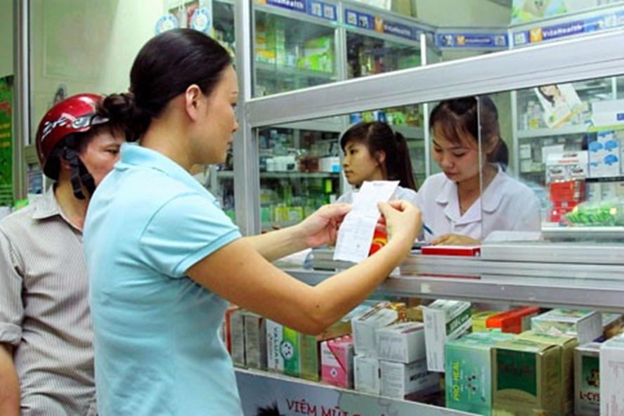 Từ năm 2020, chỉ bán kháng sinh khi có đơn thuốc