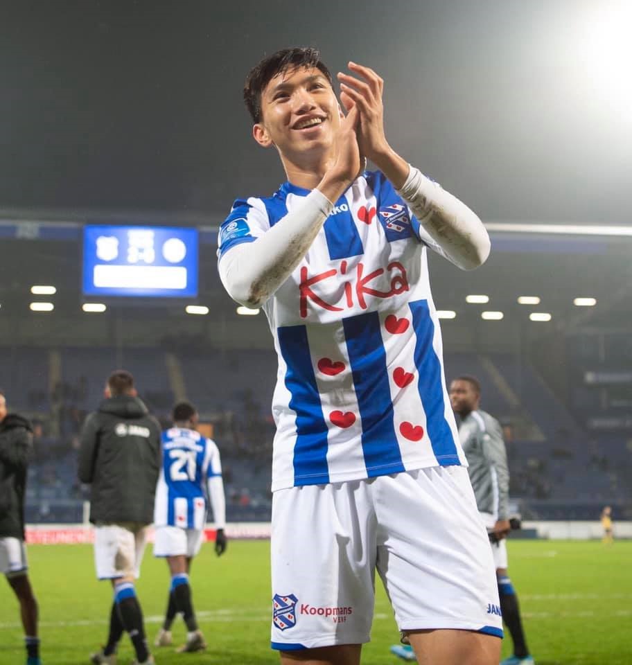 Văn Hậu tạo nên lịch sử cho bóng đá Việt Nam. Ảnh: SC Heerenveen.
