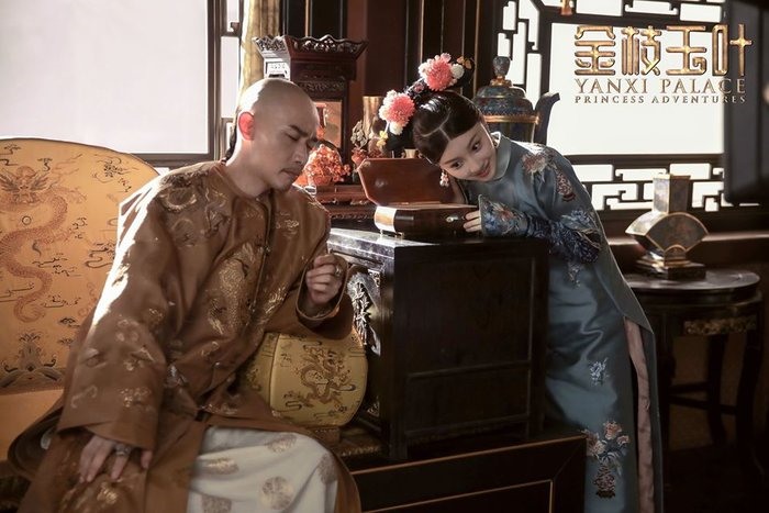 Công chúa Chiêu Hoa và Hoàng thượng. Ảnh cắt từ clip