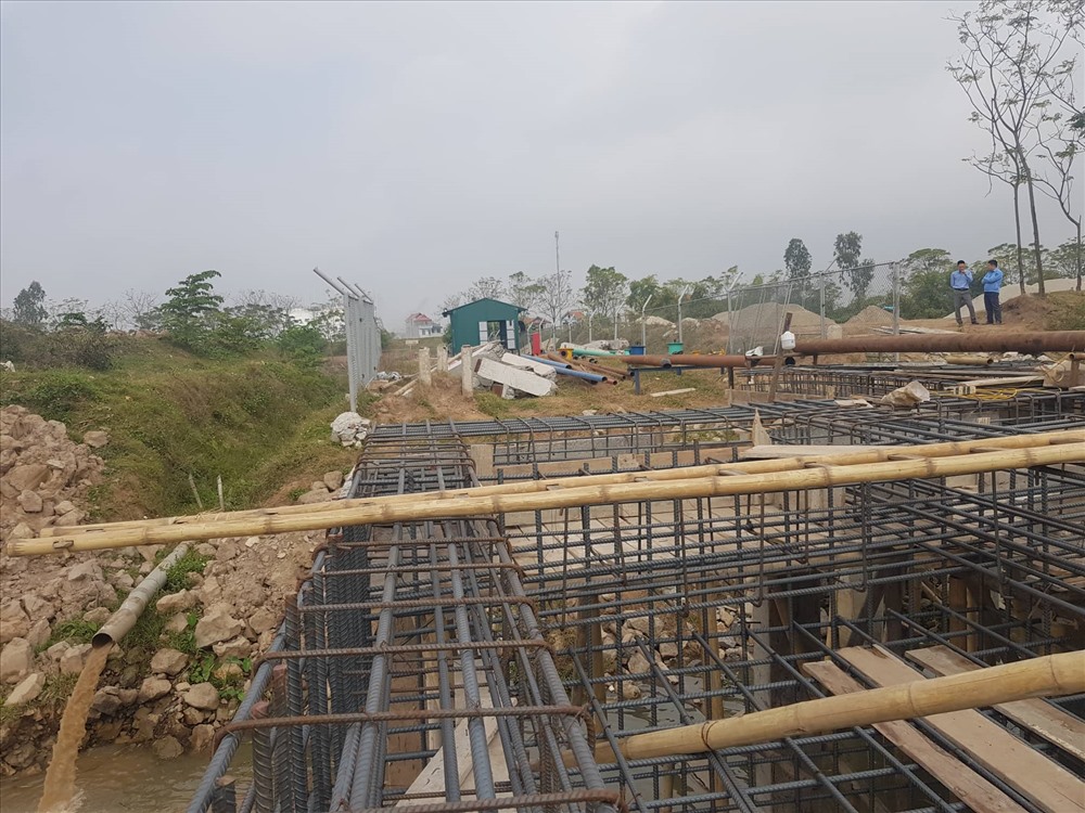 Vị trí nơi Công ty Xăng dầu Hưng Yên đang cho xây dựng bến thủy nội địa.