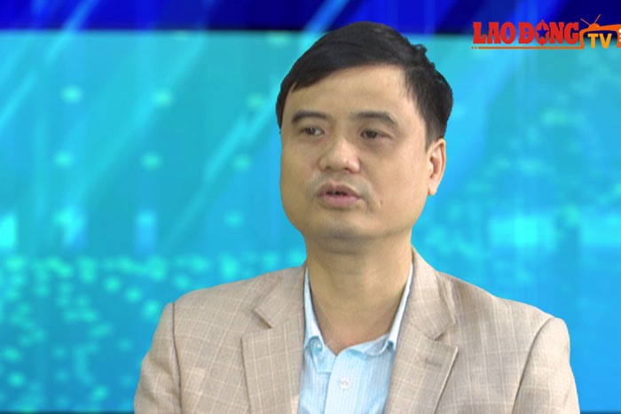 TS. BS Vũ Duy Hưng.