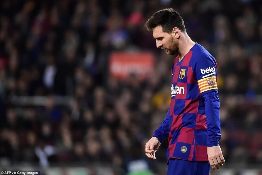 Messi lại tịt ngòi. Ảnh: Getty.
