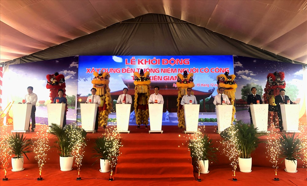 Quang cảnh buổi lễ khởi công. Ảnh: LT
