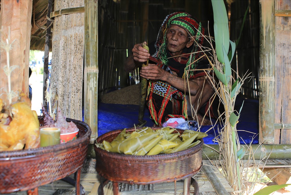 Lễ cũng mời mẹ lúa.