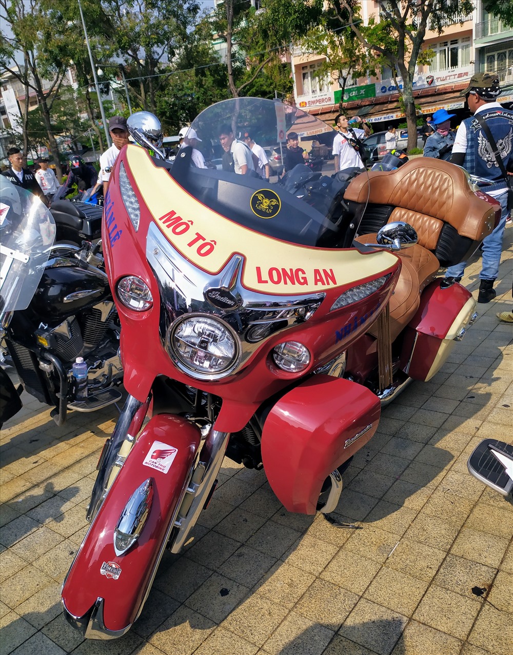 Người tham quan choàng ngợp trước hàng trăm chiếc mô tô độc lạ