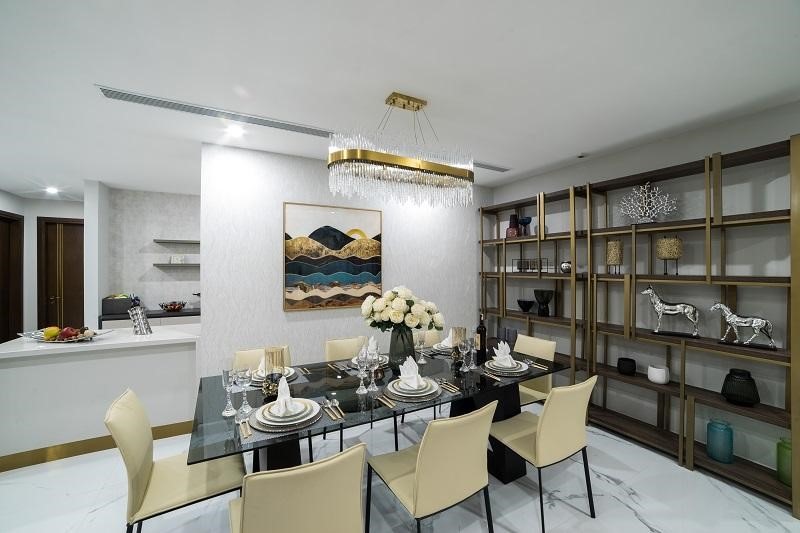 Mua Sunshine Center, bạn chỉ cần xách valy về ở ngay (Hình ảnh gian bếp của căn hộ mẫu)
