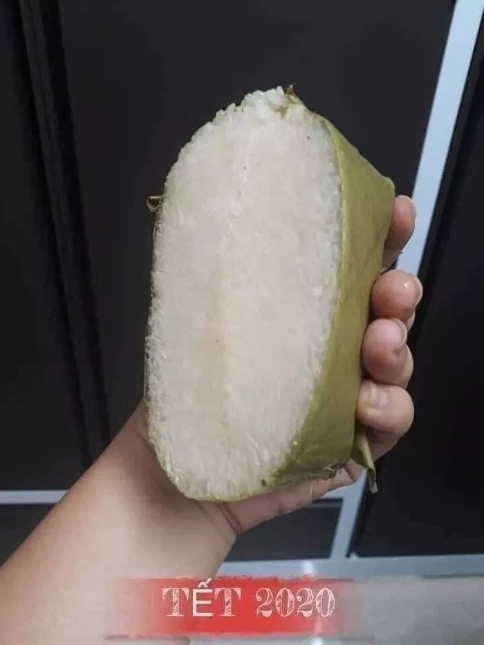 Bánh trưng không thịt - Đây là cách cư dân mạng ví von hài hước khi giá thịt lợn tăng quá cao.