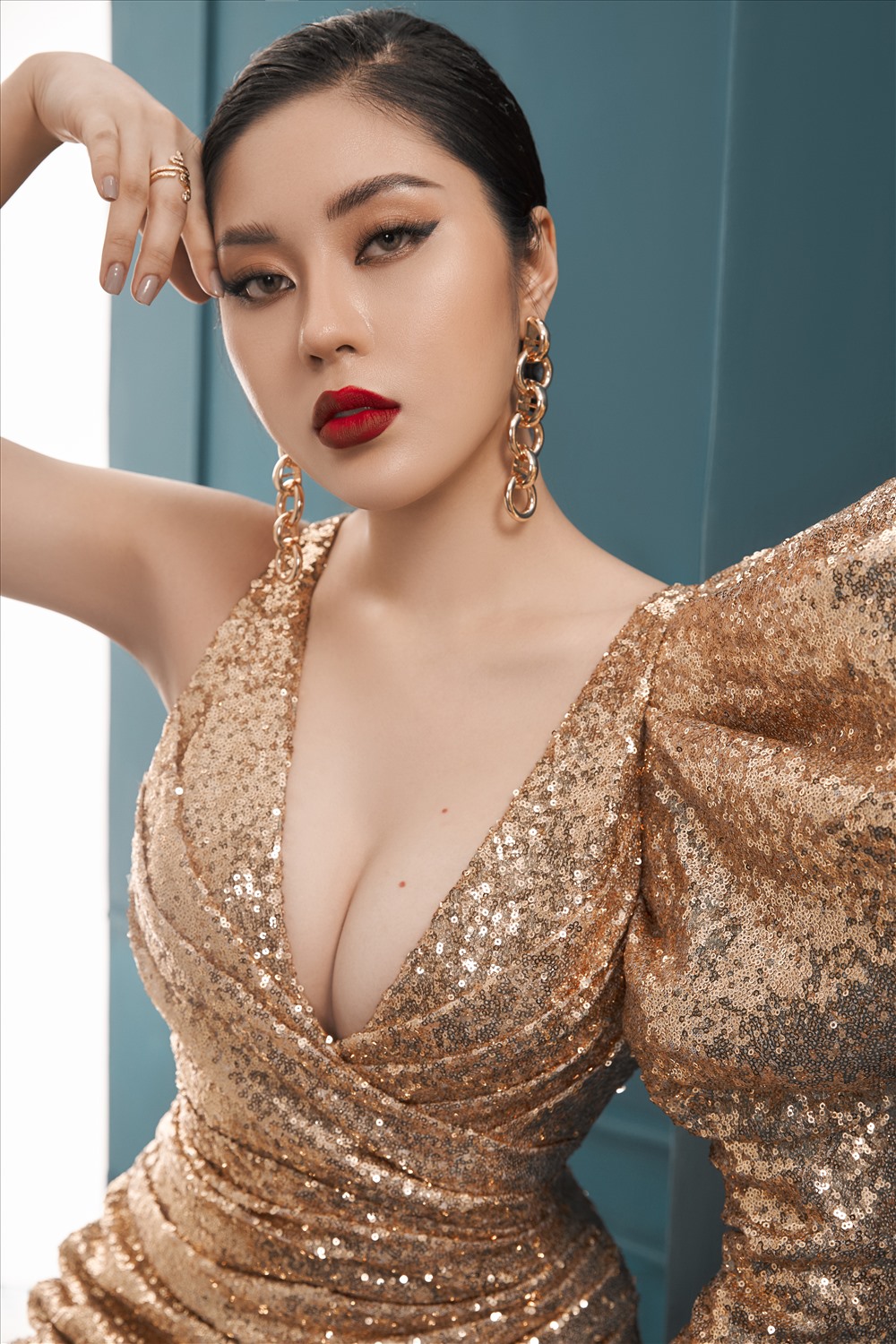 Tô Diệp Hà vẫn tham gia vào các hoạt động thiện nguyện để giúp đỡ người nghèo, những hoàn cảnh khó khăn trong cuộc sống. Ảnh: Trung Trần.