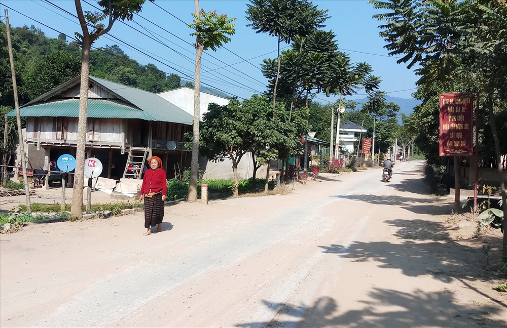 Bản Sáng ngày hôm nay. Ảnh: Quách Du.