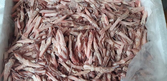 Số lưỡi vịt không rõ nguồn gốc bị Quản lý thị trường bắt giữ hôm nay, 30.12. Ảnh: QLTT