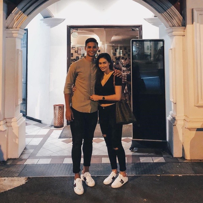 Mối tình khắng khít của họ rất được ngưỡng mộ ở Singapore.
