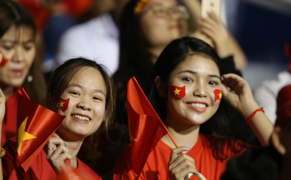 CĐV Việt Nam có mặt trên khán đài. Ành: H.P