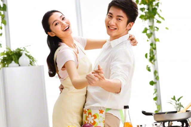 Nếu gặp nhau quá nhiều sẽ dễ sinh ra sự nhàm chán trong hôn nhân.