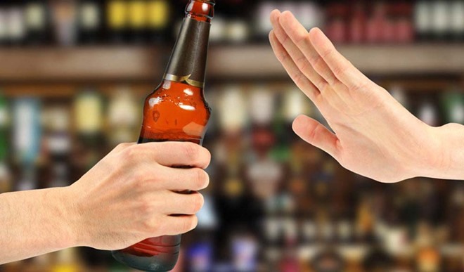Luật cũng quy định cấm xúi giục, kích động, lôi kéo hay ép buộc người khác uống rượu, bia.