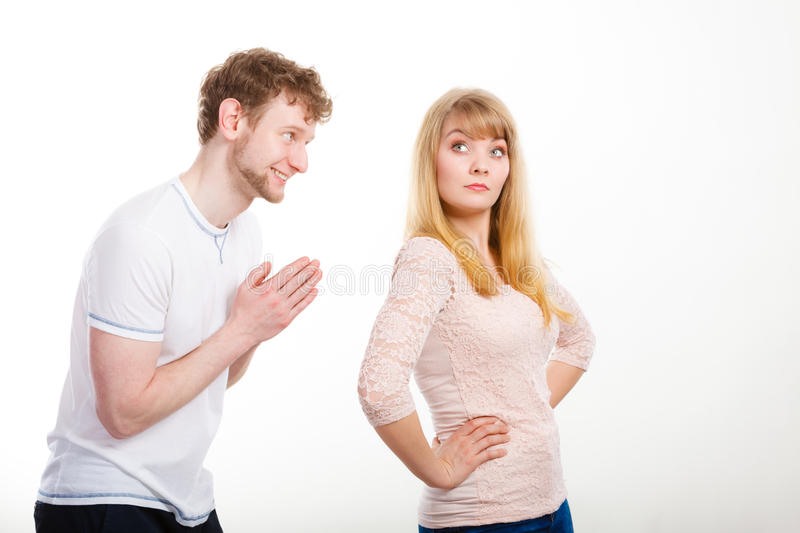 Người đàn ông yêu gia đình là luôn xin lỗi vợ trước dù ai đúng ai sai.