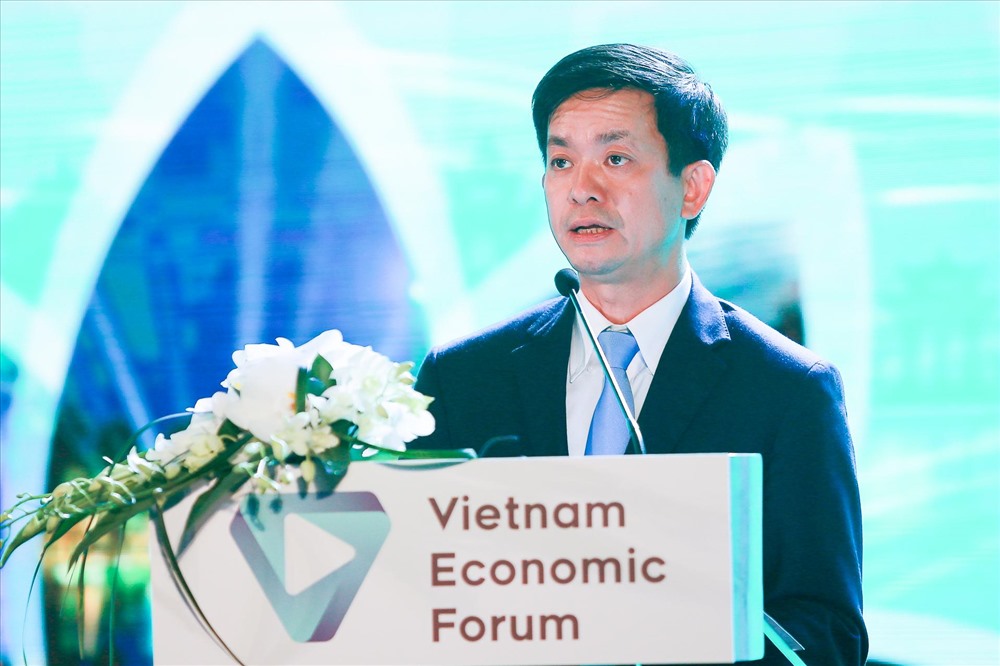 Thứ trưởng Bộ Văn hóa, Thể thao và Du lịch, Lê Quang Tùng phát biểu khai mạc buổi lễ. Ảnh: An Bình.