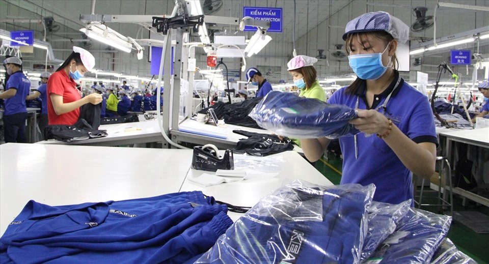 Hơn 95% công nhân Công Ty TNHH Apparel Far Eastern (Việt Nam) KCN Vsip 1 (TX Thuận An, Bình Dương) đã trở lại làm việc. Hơn 95% công nhân Công Ty TNHH Apparel Far Eastern (Việt Nam) KCN Vsip 1 (TX Thuận An, Bình Dương) đã trở lại làm việc.