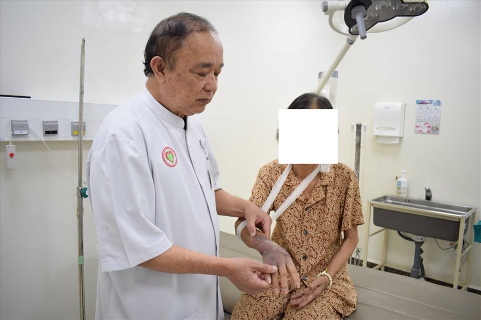 Bệnh nhân khi được điều trị tại bệnh viện Bệnh nhân khi được điều trị tại bệnh viện