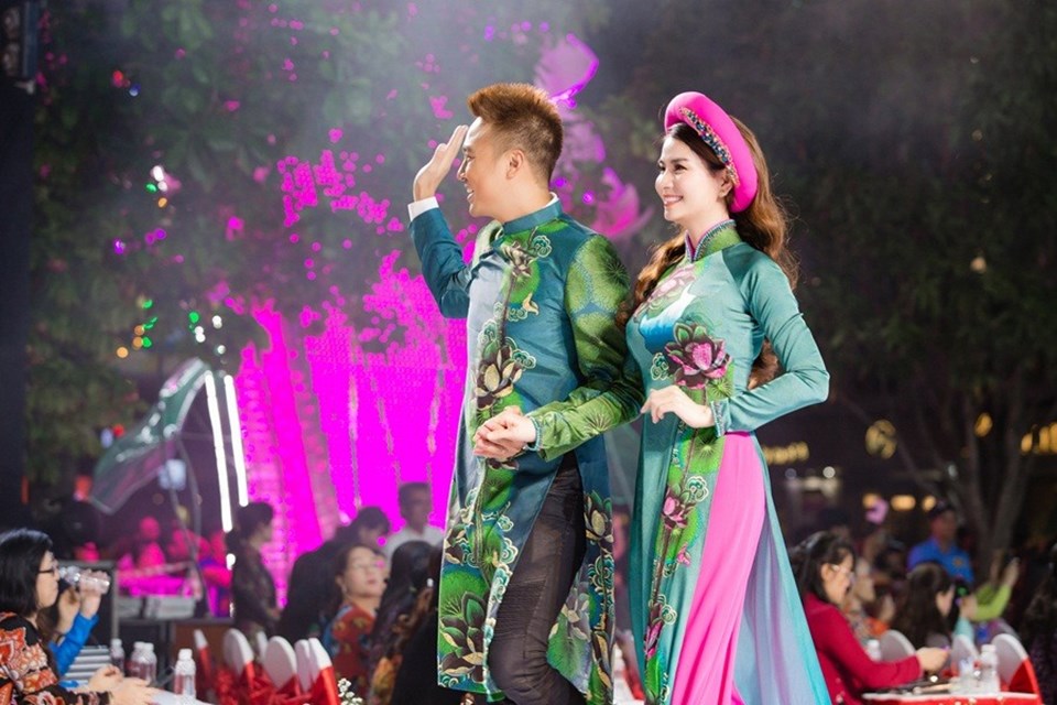 Kha Ly Hạnh Phuc Gặp Lại Bộ đoi Cổng Mặt Trời Ba Thắng Hoa Hiệp Lao động Trẻ Tin Tức Mới Nhất Danh Cho Cong Nhan Lao động Trẻ