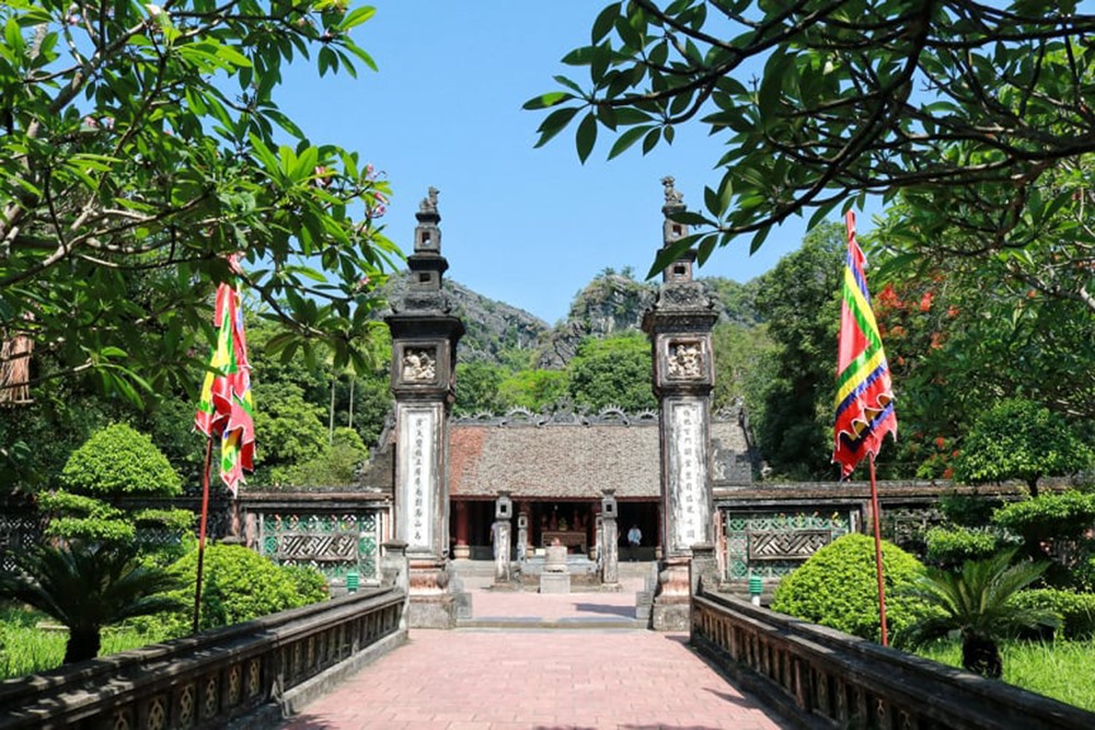 Đền thờ vua Đinh được xây dựng từ thế kỷ 17 cổ kính, trầm mặc mang đậm dấu ấn thời gian.