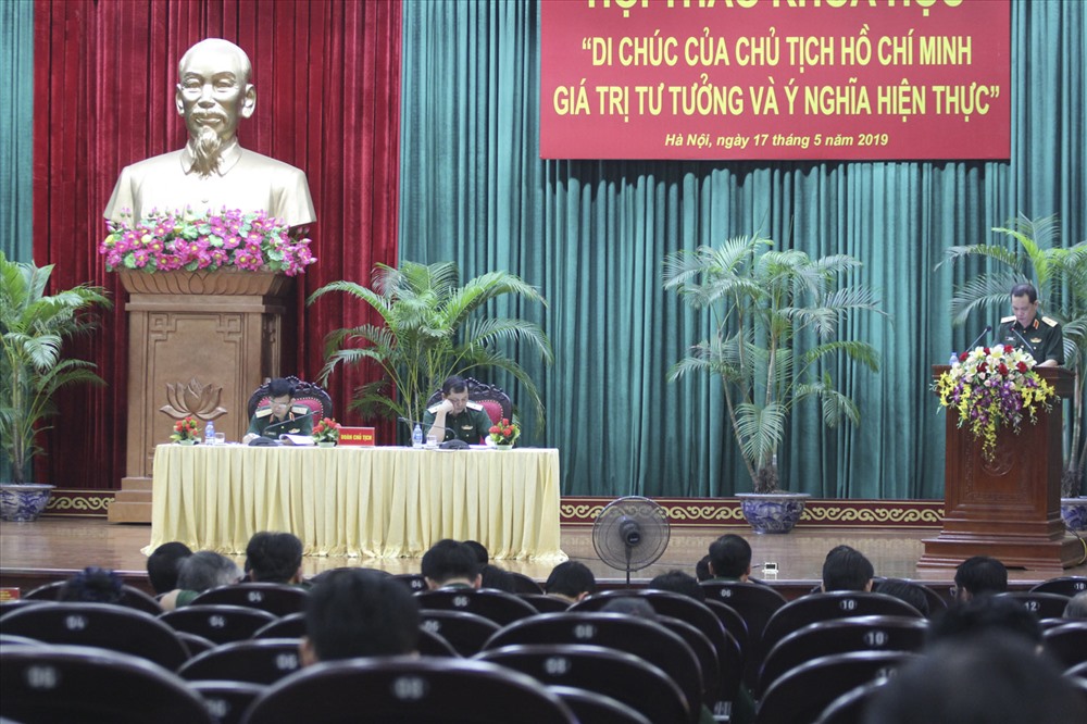 Toàn cảnh chương trình. Ảnh Trần Vương