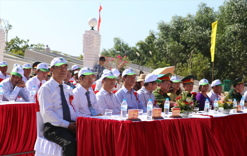 Lãnh đạo tỉnh Quảng Trị dự buổi lễ. Ảnh: Hưng Thơ.