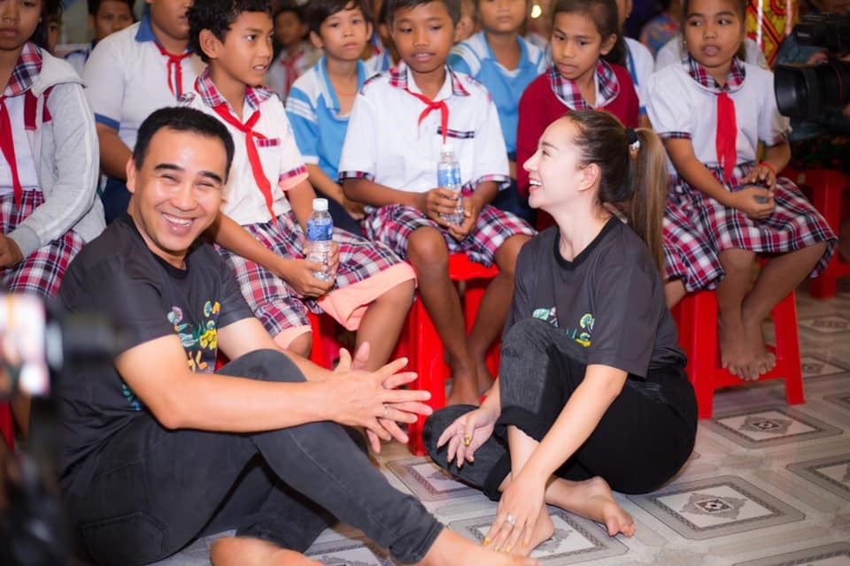 MC Quyền Linh tích cực tham gia nhiều chương trình thiện nguyện.
